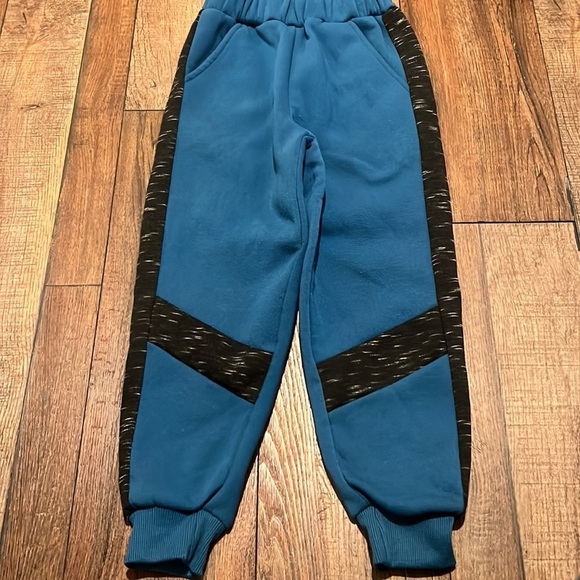 Boys RND Sherpa Lined Sweatsuit - Picture 5 of 8